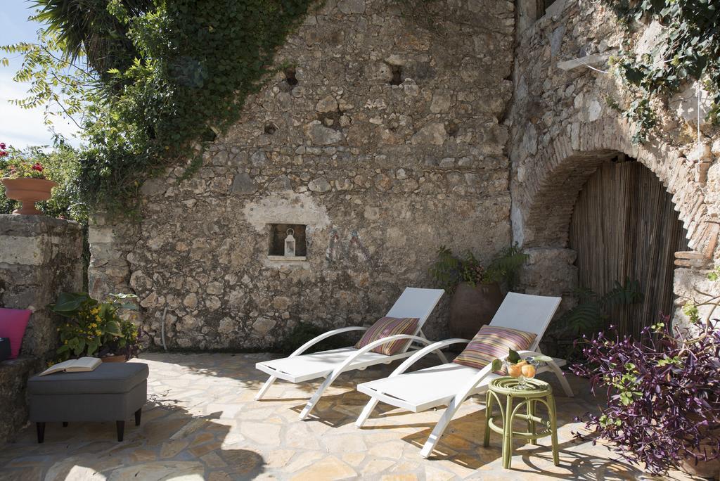White Jasmine Cottage Áno Korakiána Exterior foto